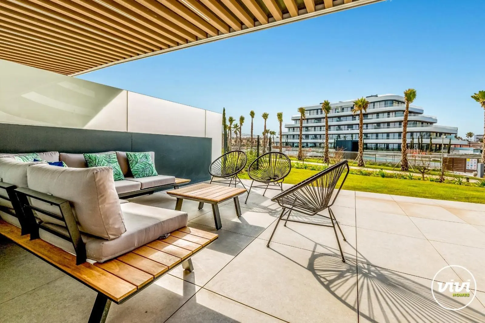 Vivi Homes - Fari Pool, Sauna, Gym & Sea View Torremolinos