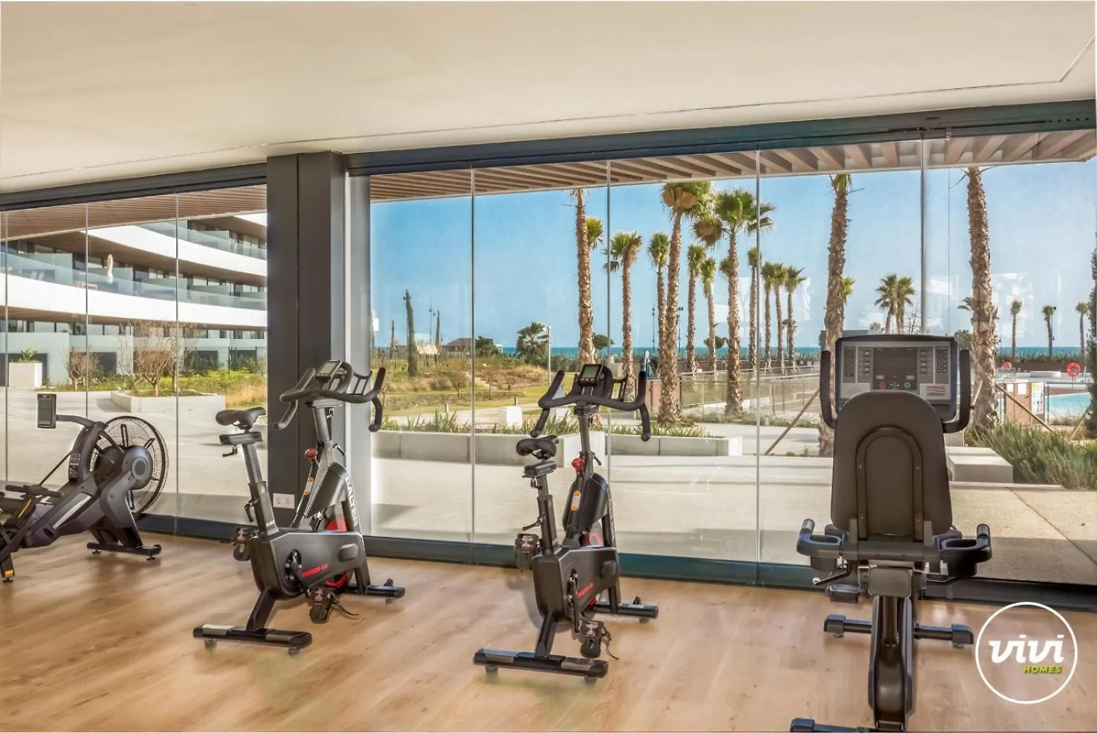 Vivi Homes - Fari Pool, Sauna, Gym & Sea View Torremolinos Apartamento
